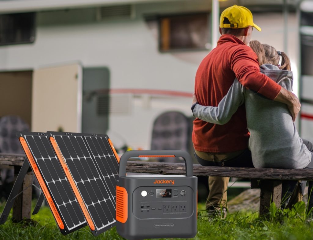 Portable power station with multiple AC outlets and solar panels
